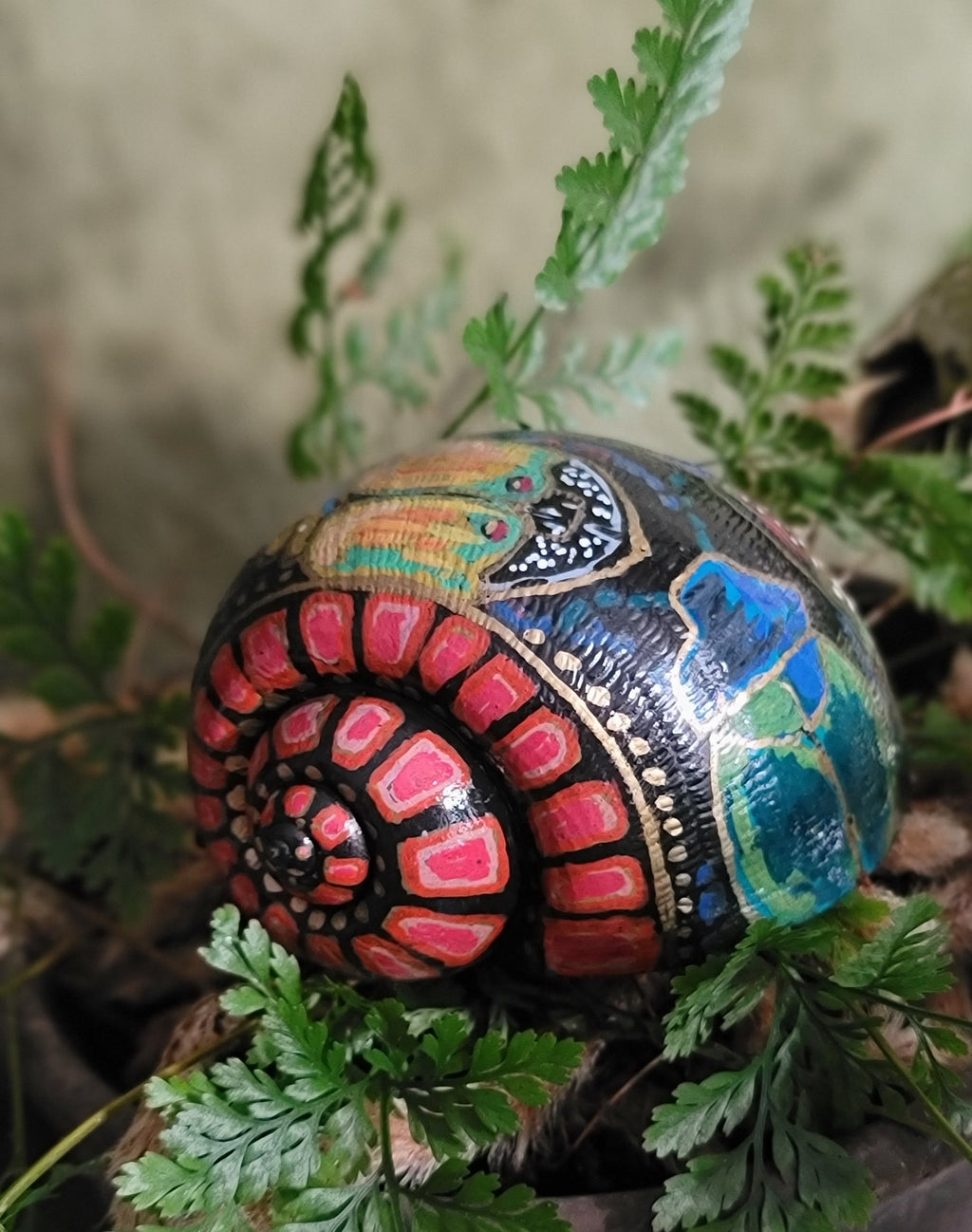 Hand-painted Apple Snail Shell "Beetles"